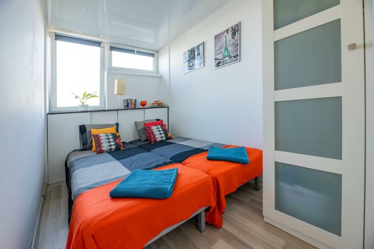 Apartment Adesso Warszawa...on The Of Citycenter Warsaw